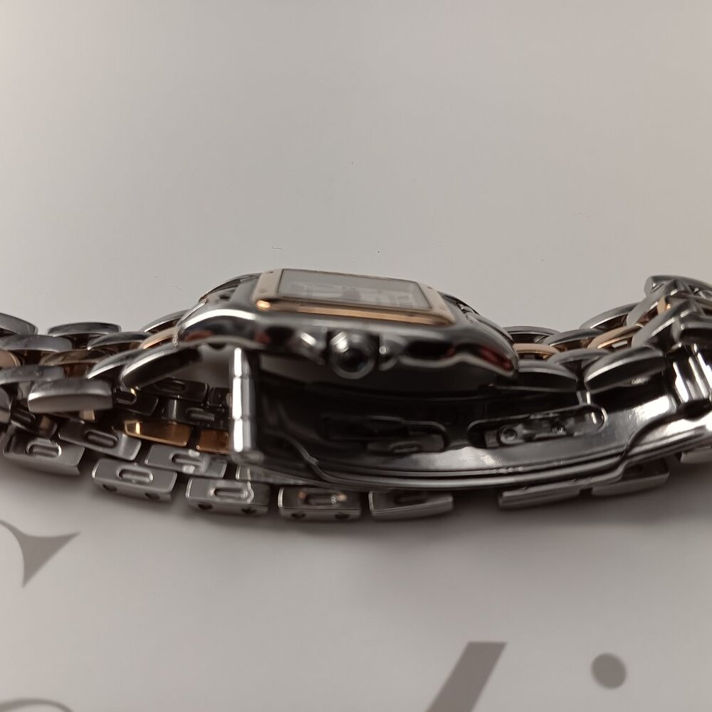 CARTIER GOLD AND SILVER LADIES WATCH - Picture 9 of 11
